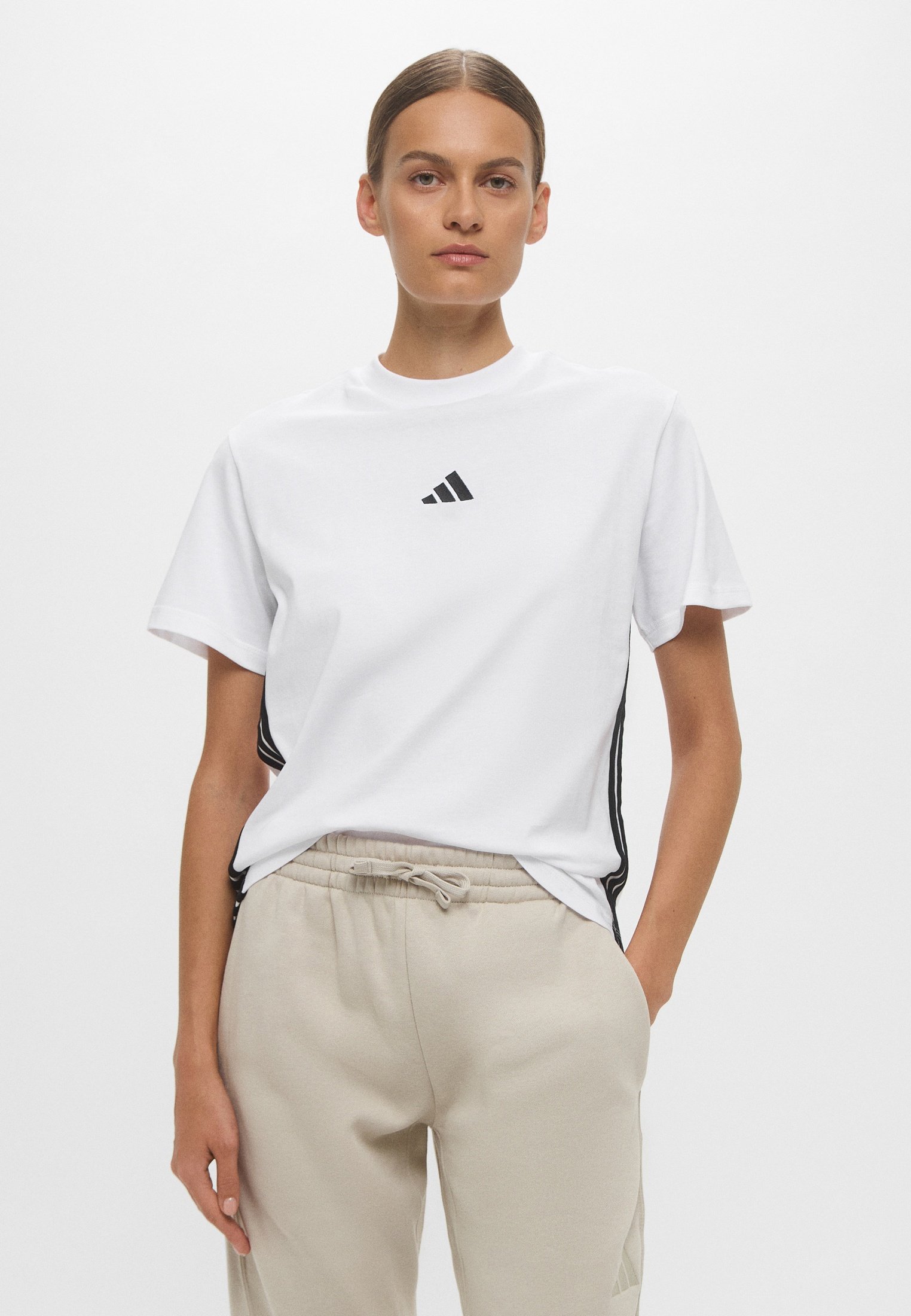 Футболка adidas