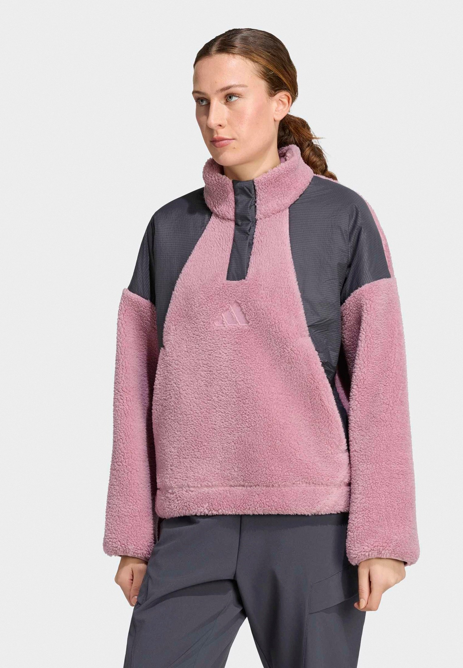Свитшот adidas