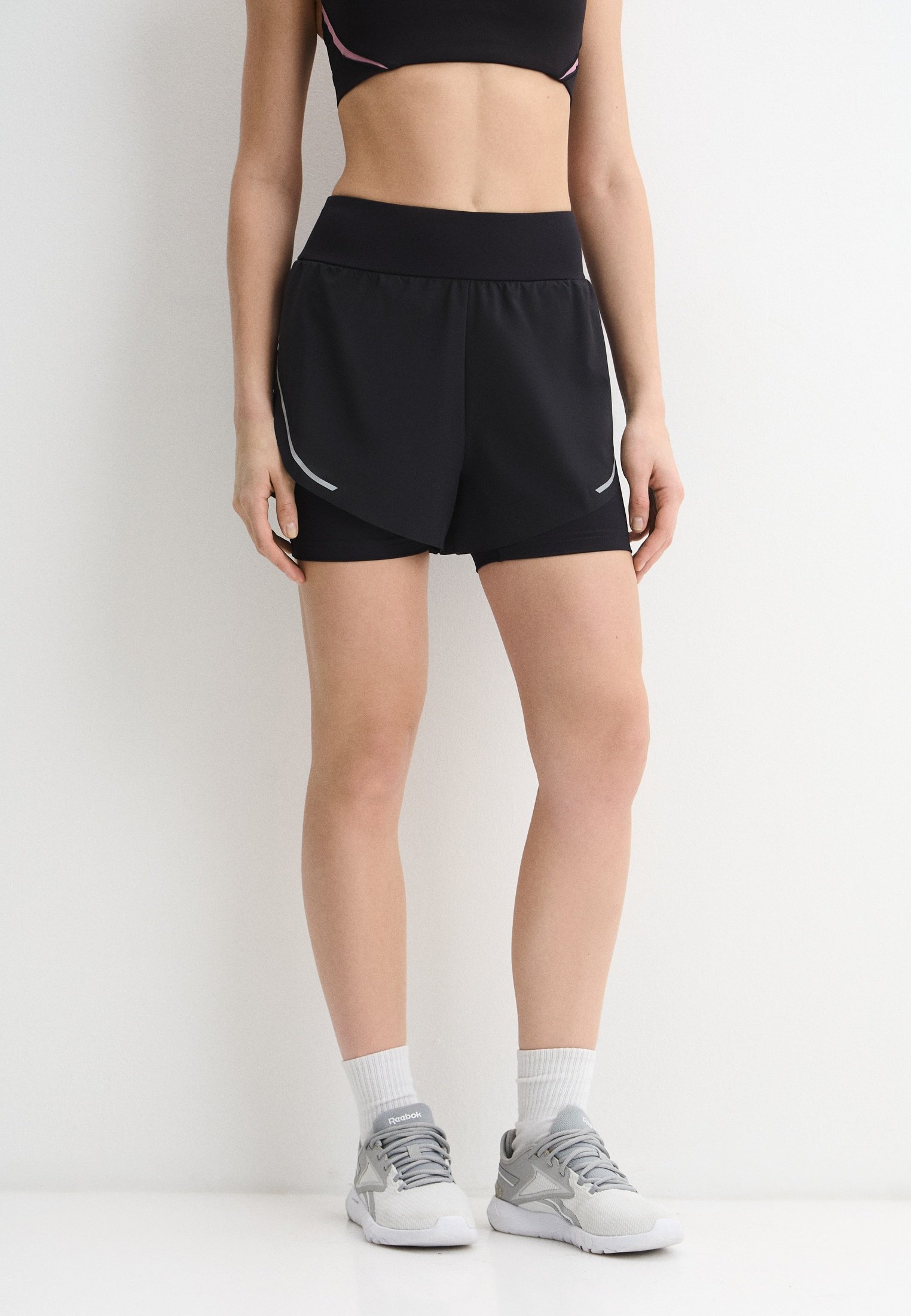 Шорты спортивные Reebok