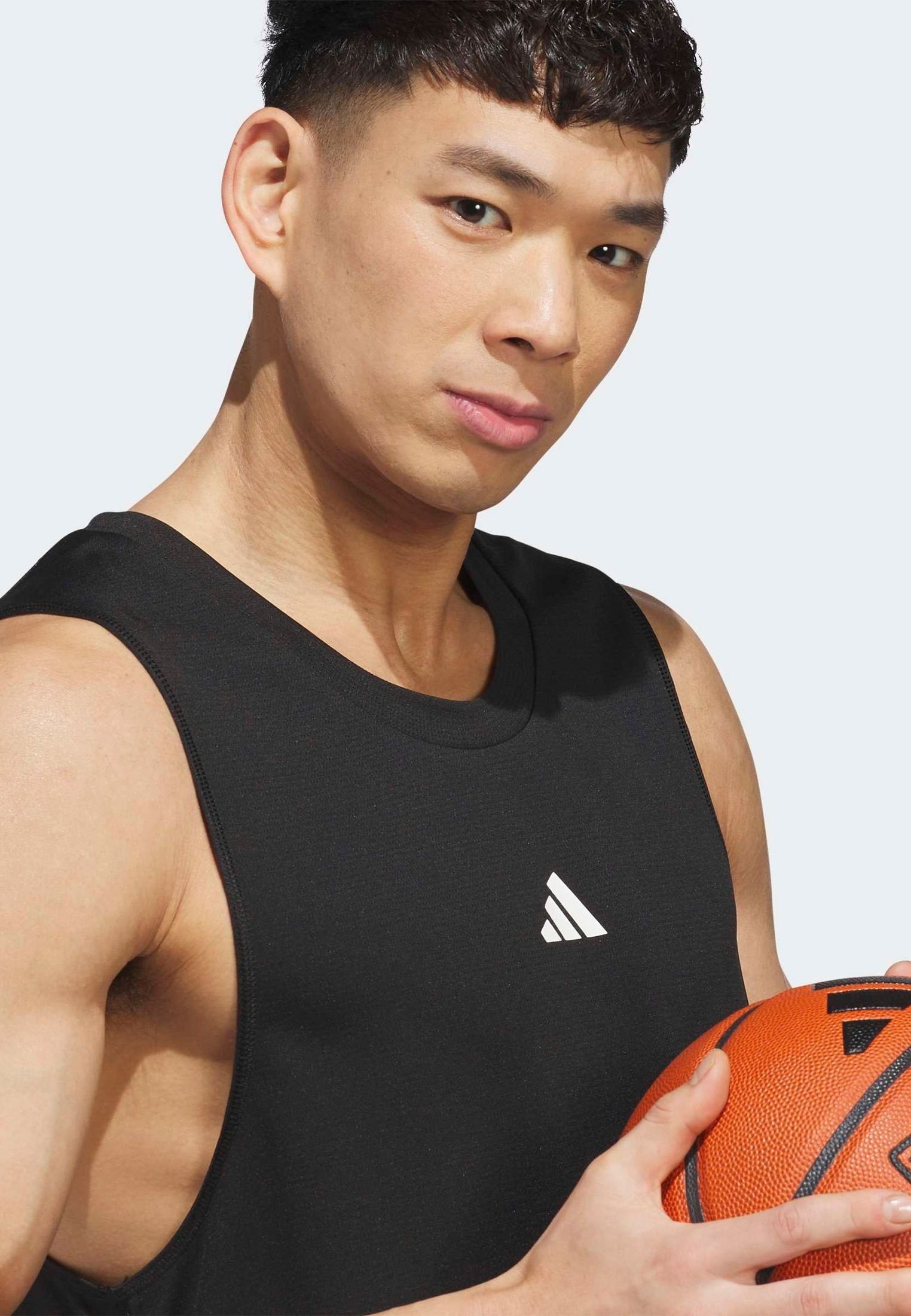 Майка спортивная adidas