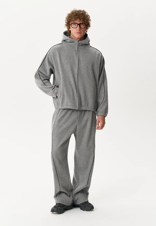 Костюм спортивный Doux Saint