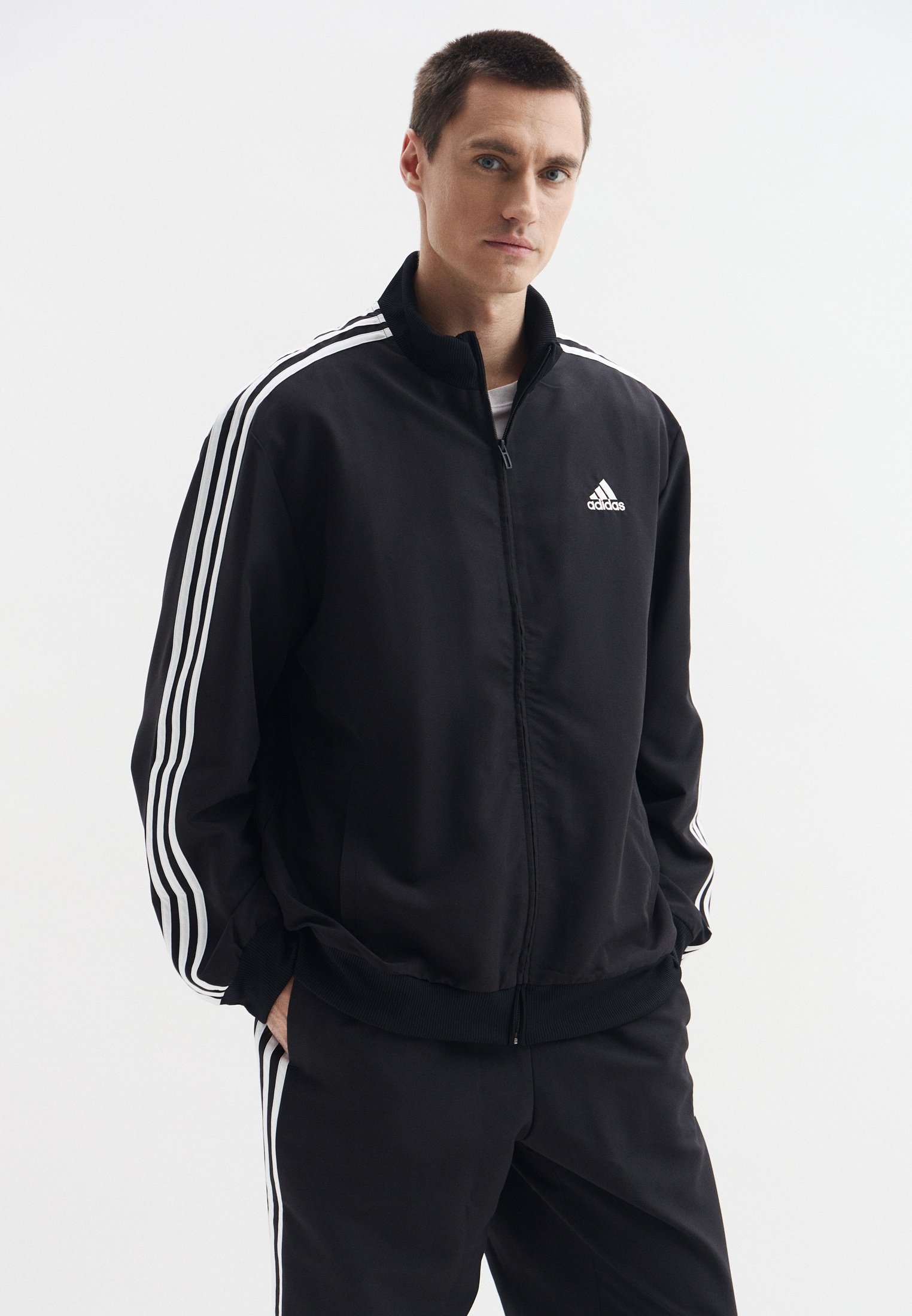 Костюм спортивный adidas