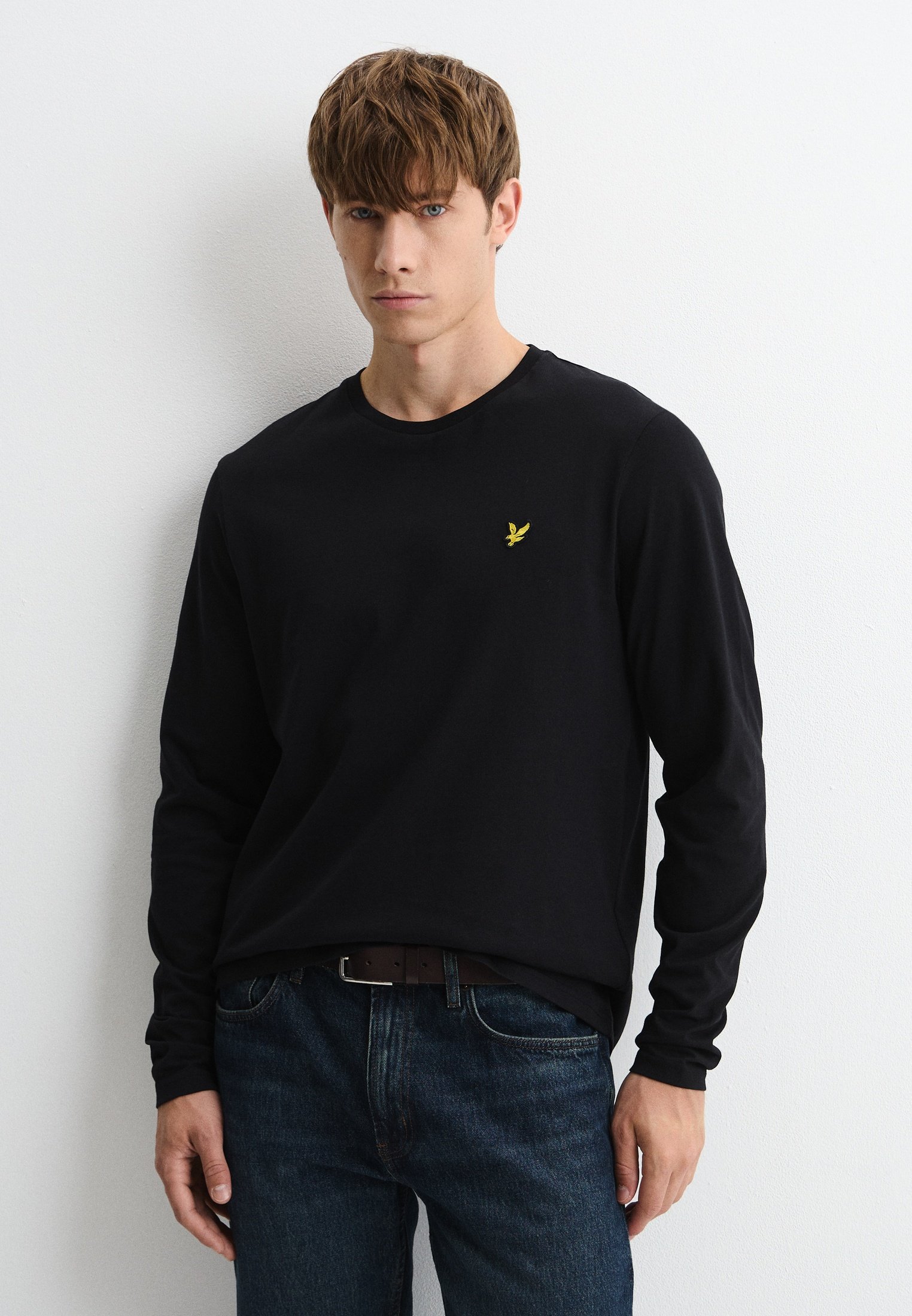 Лонгслив Lyle & Scott