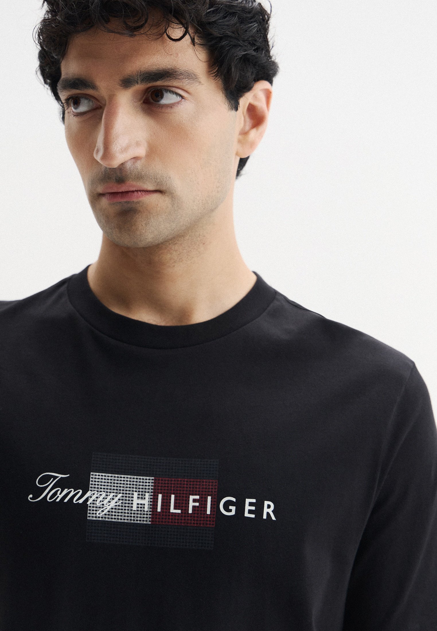 Футболка Tommy Hilfiger
