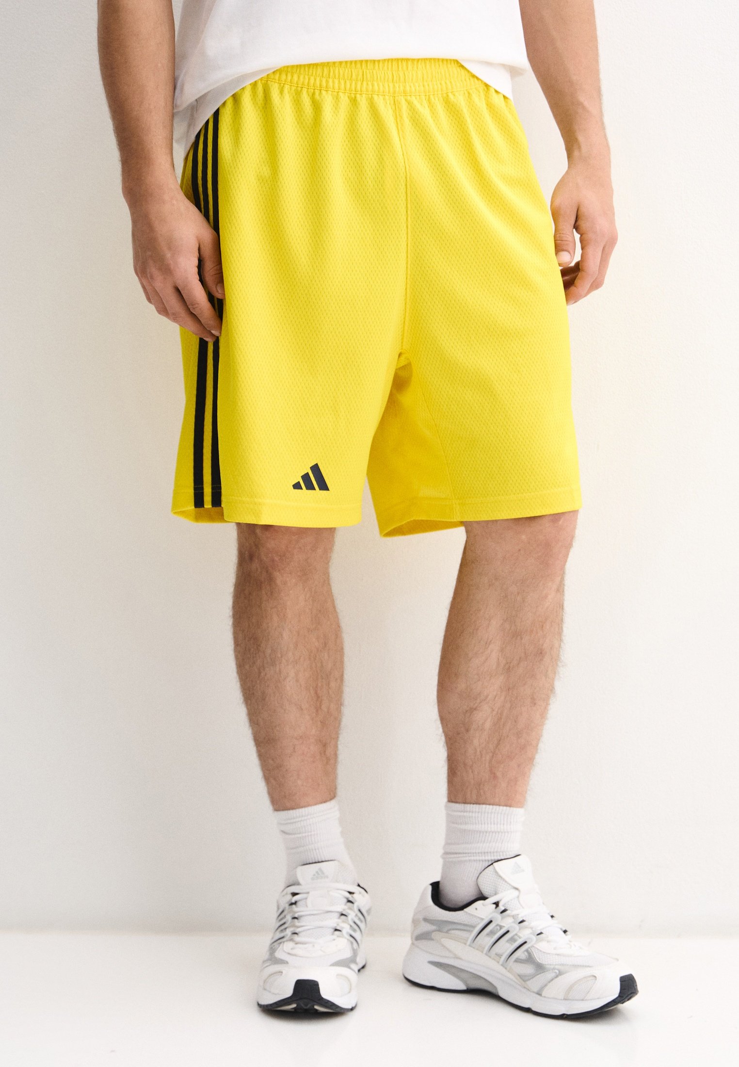 Шорты спортивные adidas