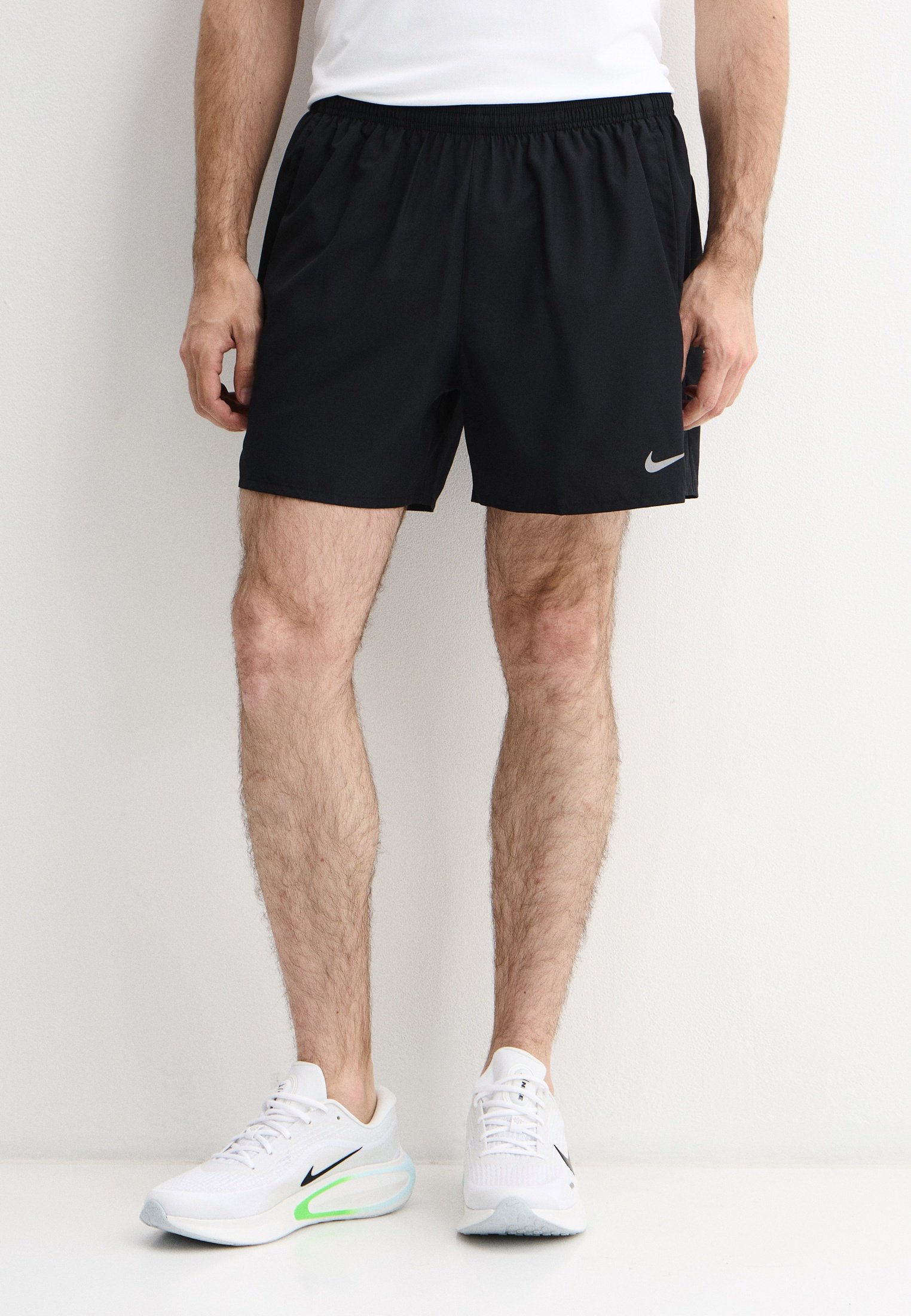 Шорты спортивные Nike