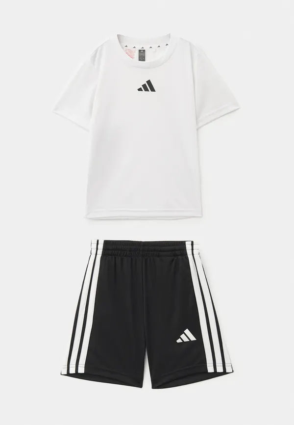 Костюм спортивный adidas