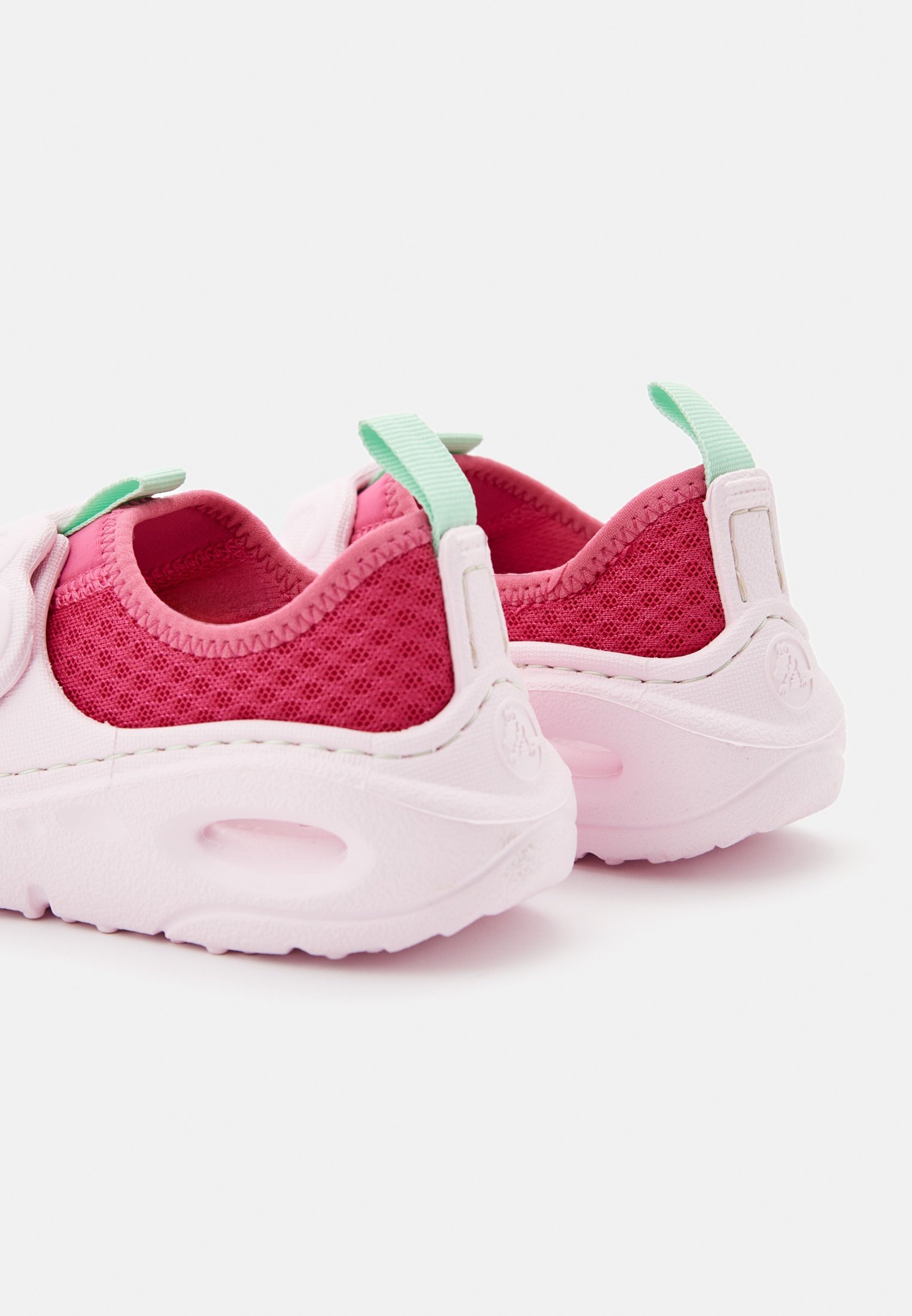 Акваобувь Crocs