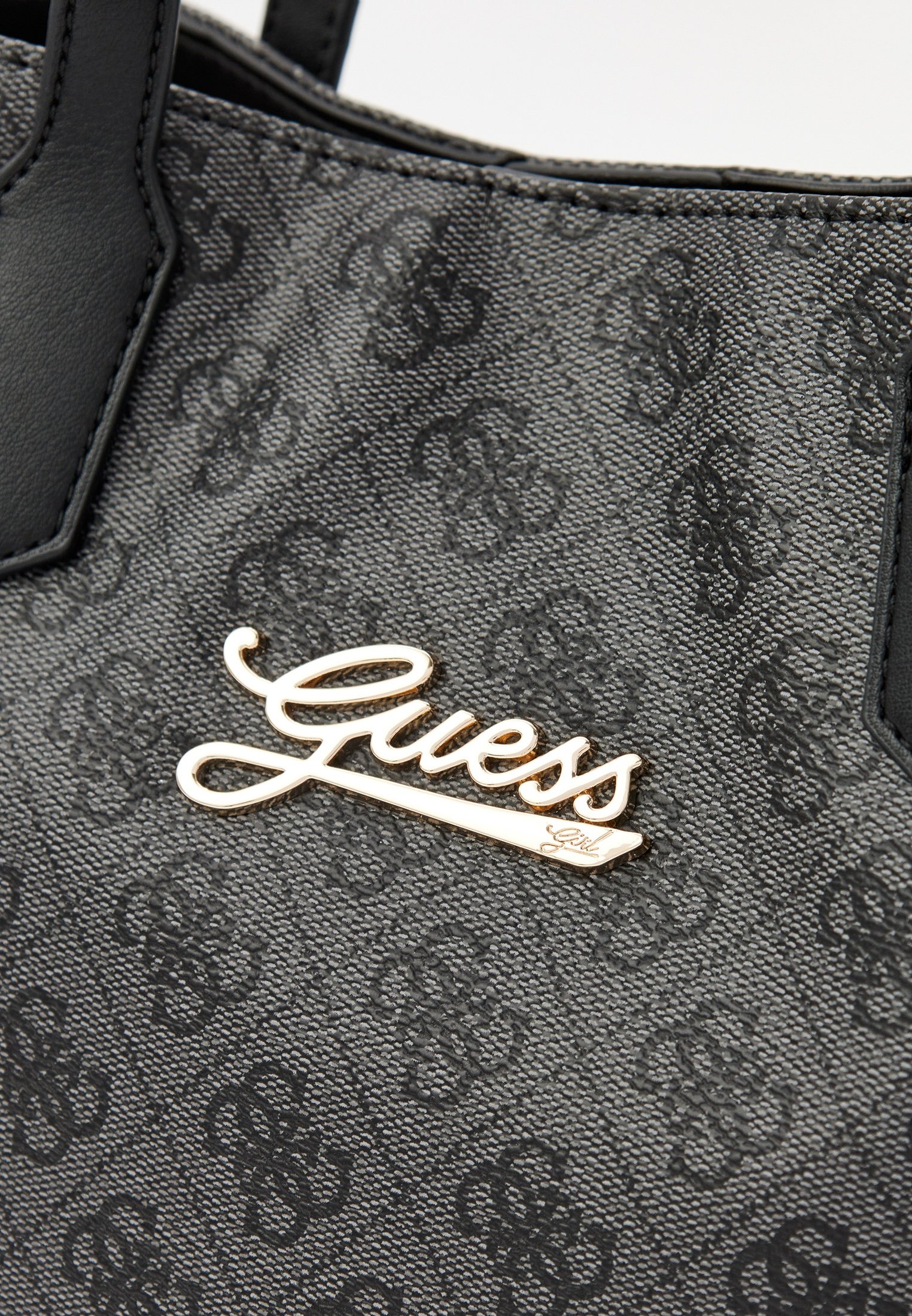 Сумка Guess
