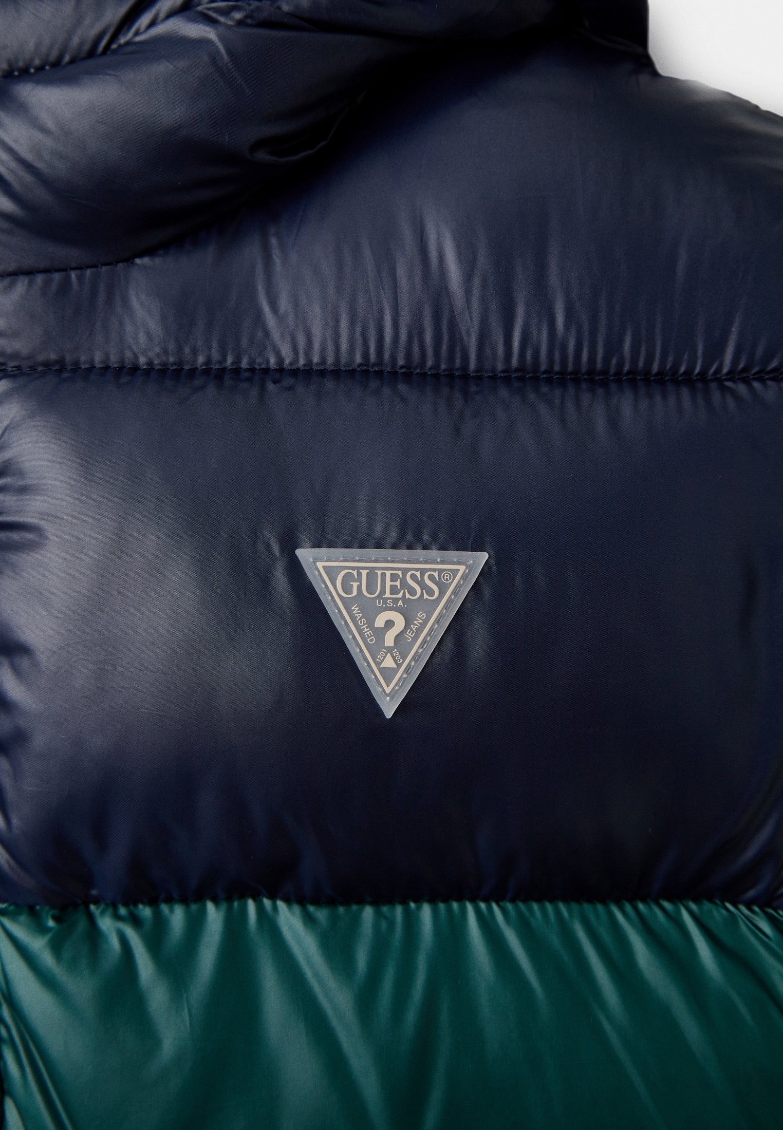 Пуховик Guess