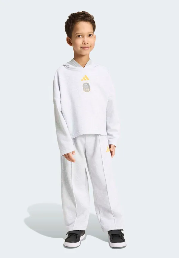 Костюм спортивный adidas