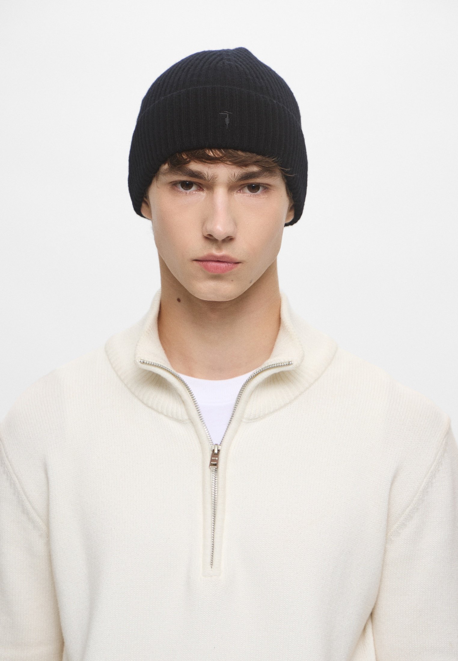 Шапка Trussardi