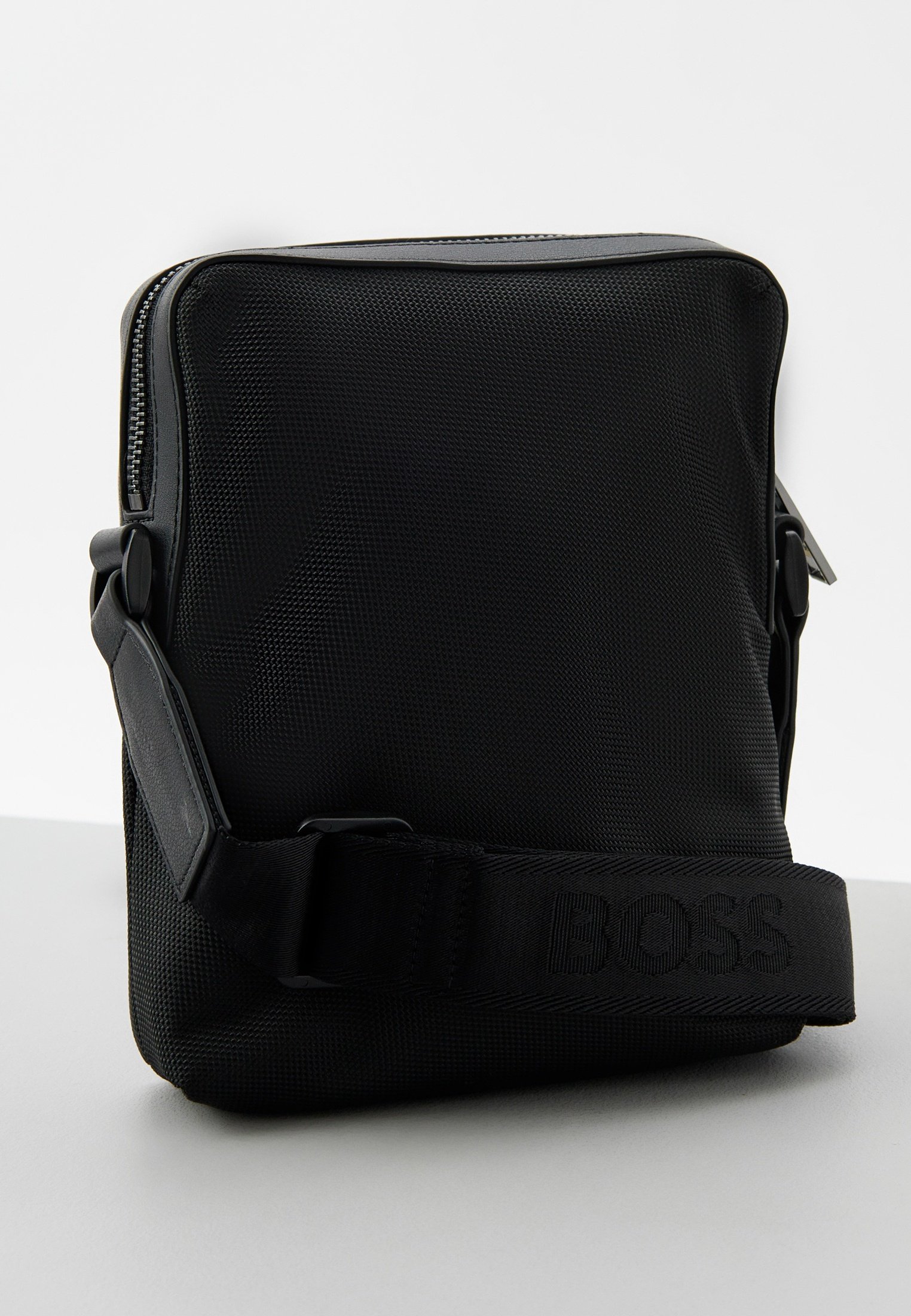 Сумка Boss