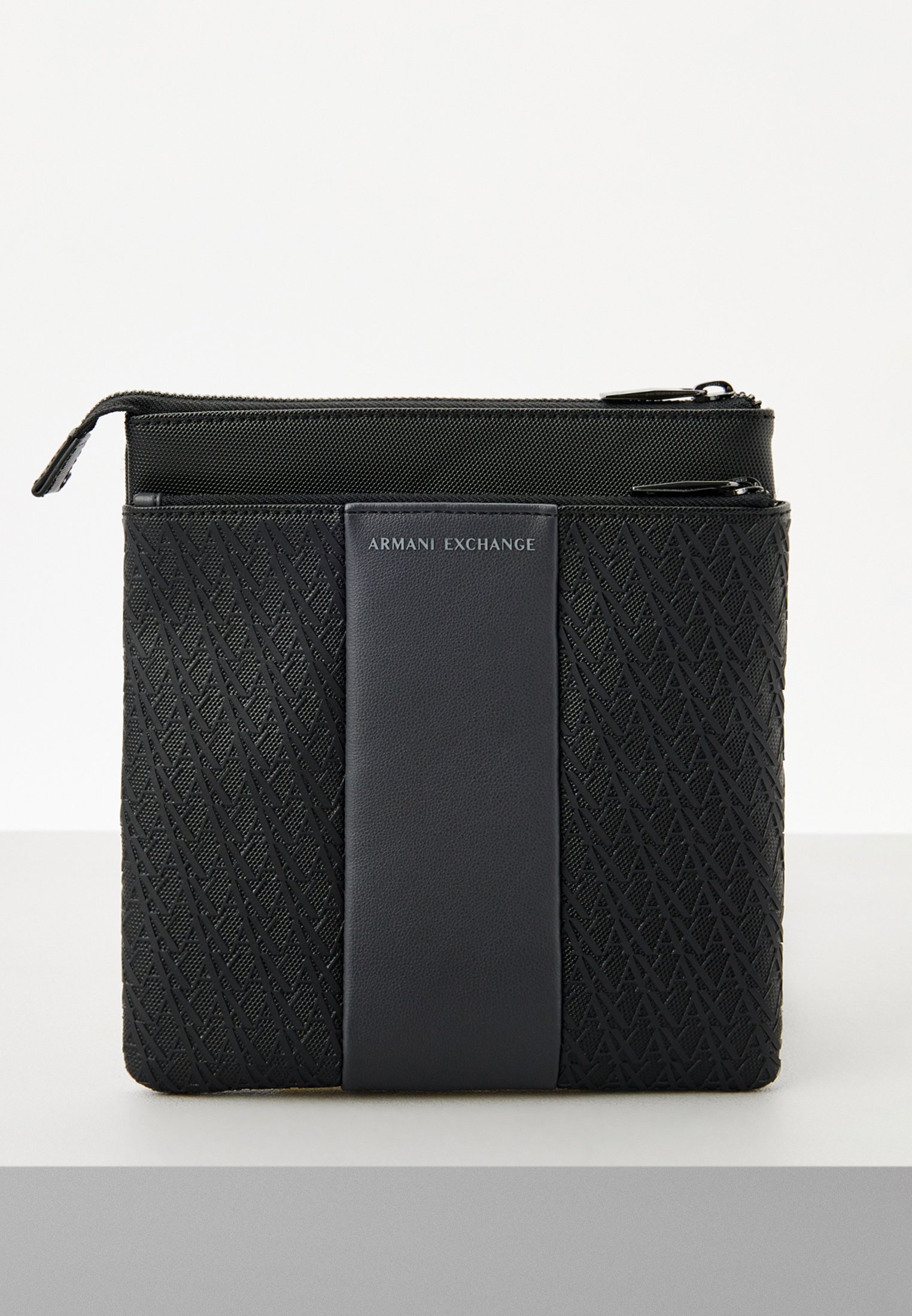 Сумка Armani Exchange