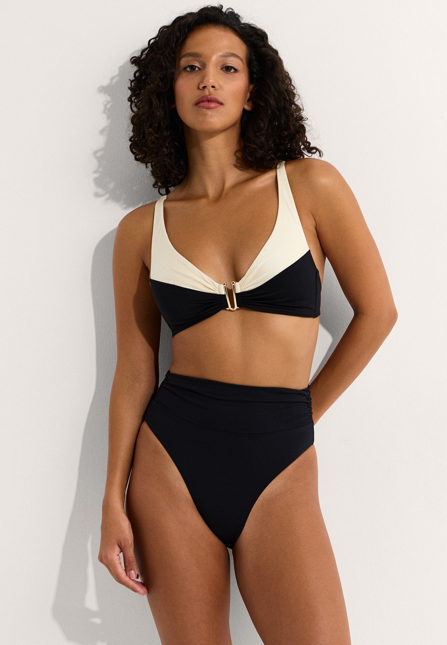 Лиф Calzedonia
