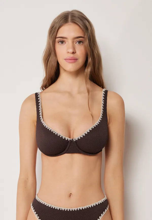 Лиф Calzedonia